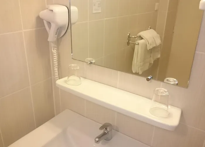 Hotel De L'europe 3*